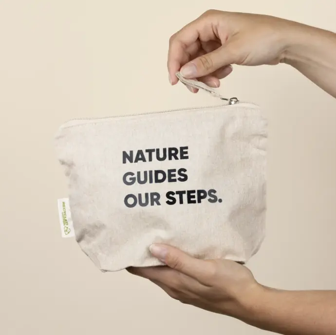 COTTO: Organic cotton wash bag