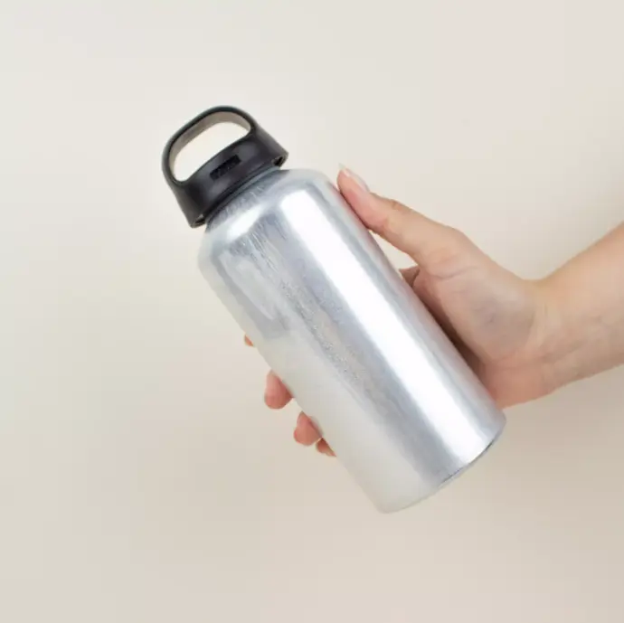 MINA: Botella de aluminio reciclado 600ml. Personalizada a todo color